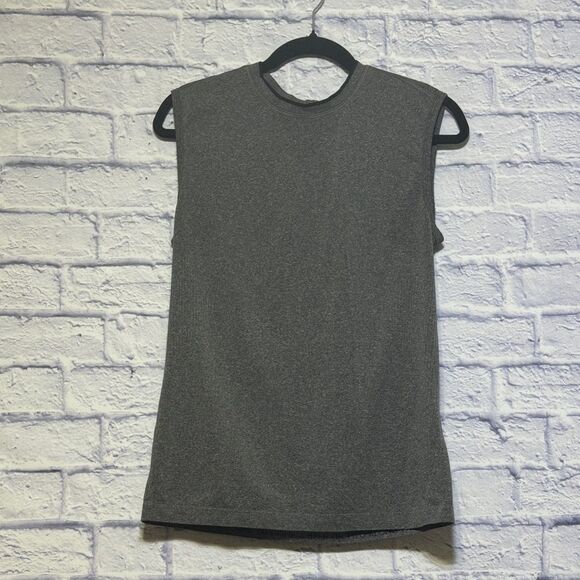 Lululemon gray sleeveless swiftly tech muscle tank shirt - Picture 2 of 11